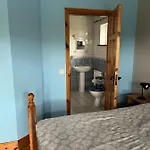 Konukevi Doughlasha House V93rx64