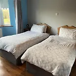 Konukevi Doughlasha House V93rx64