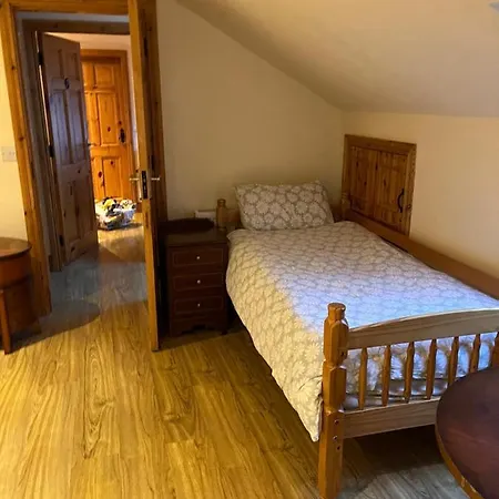 Doughlasha House V93rx64