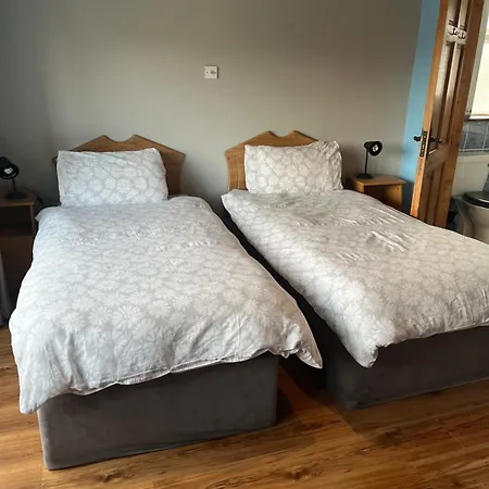 Doughlasha House V93rx64 Fossa